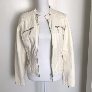 Vegan Leather Jacket- Great for all seasons!
